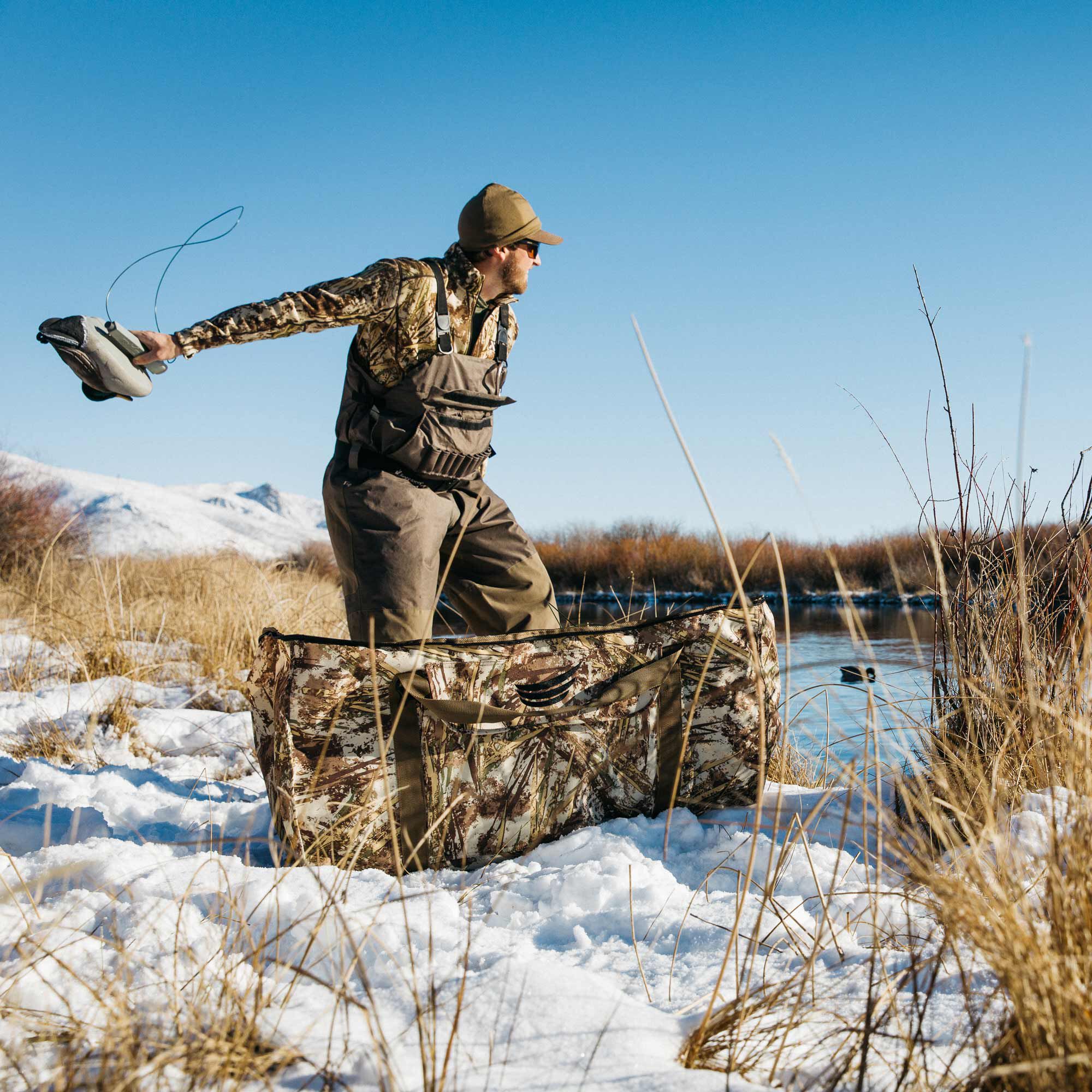 Tanglefree Deluxe 12 Slot Duck Decoy Bag