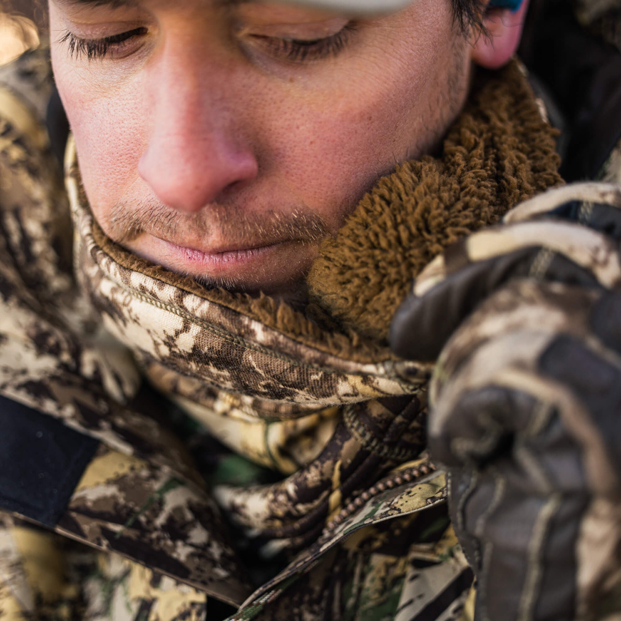 USGI Coyote Brown Neck Gaiter – US Marine Corps Cold Weather Face Mask (New With Tags)